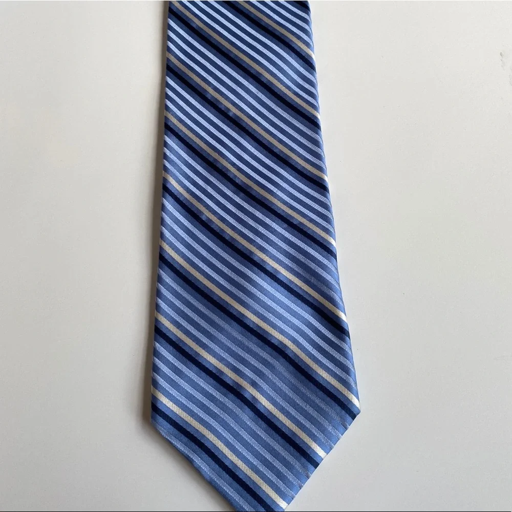 City of London‎ Tie